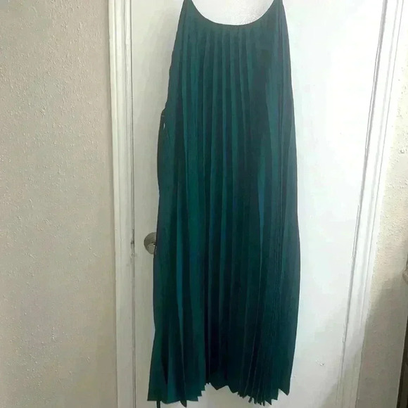 MANGO - NWT size Large 
Pleated Midi Dress - Picture 13 of 14